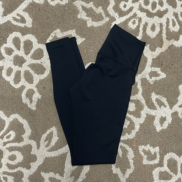 Lululemon - Picture 4 of 4